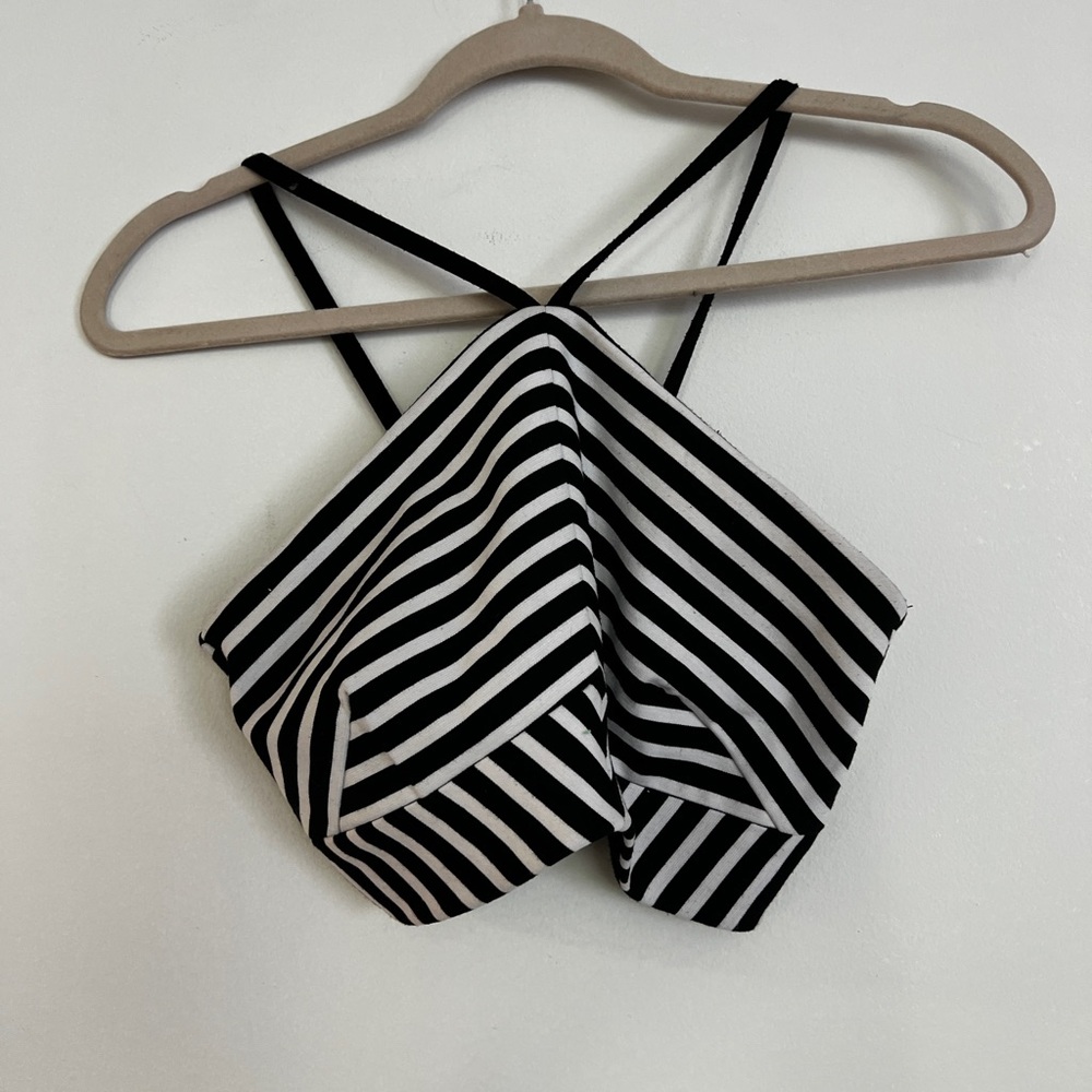 Striped black/white crop top
